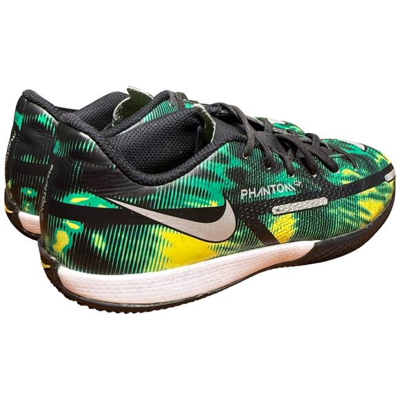 NIKE Phantom GT2 Unisex 2Y Academy Soccer Indoor Shoe Black Green DM0749-003 - Picture 5 of 13
